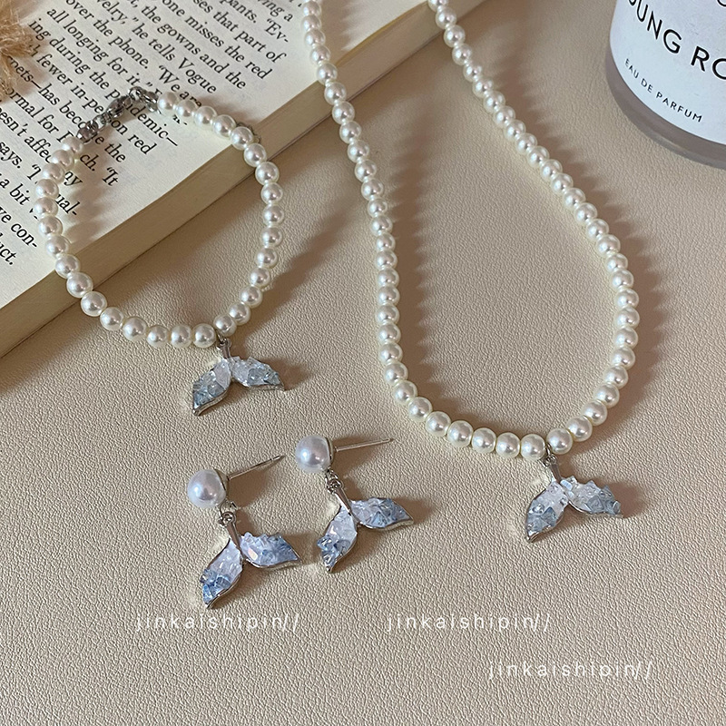 新款渐变蓝珍珠鱼尾项链女小众轻奢风百搭锁骨链时尚高级感配饰品