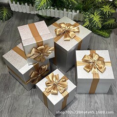超大号正方形银色礼品盒白色商场店铺堆头圣诞装饰道具礼物包装盒