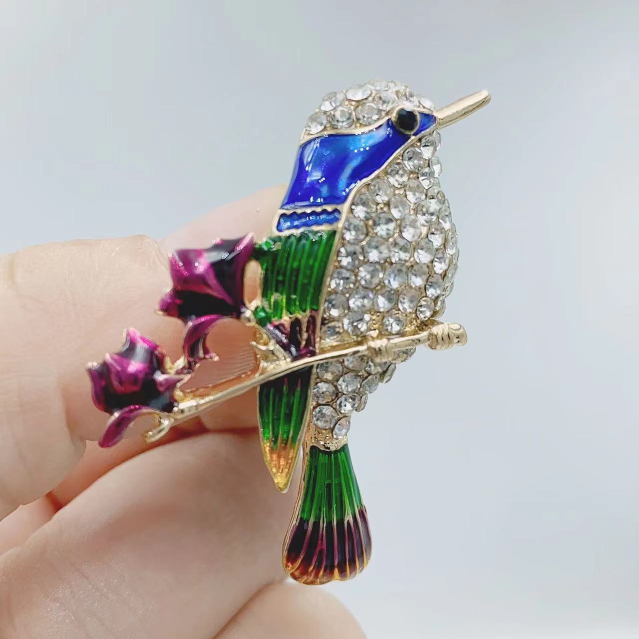 Unisex Gender Enamel, Inlay Design Luxurious Style Luxurious Pin Alloy Enamel Inlay Rhinestones Unisex Corsage