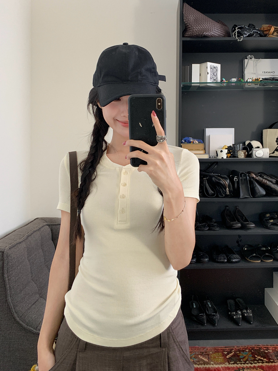 楠涛ウールヘンリーカラー半袖スリムフィット伸縮性Tシャツレディース2025新作薄手若見えインナーウェア