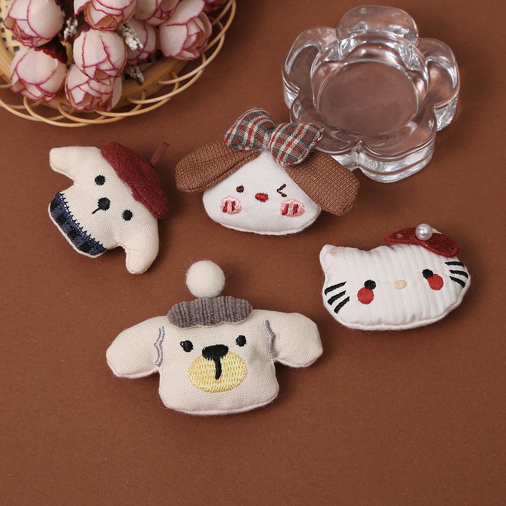 新款可爱卡通兔子布艺装饰玩偶公仔 diy饰品配件服装辅料现货批发