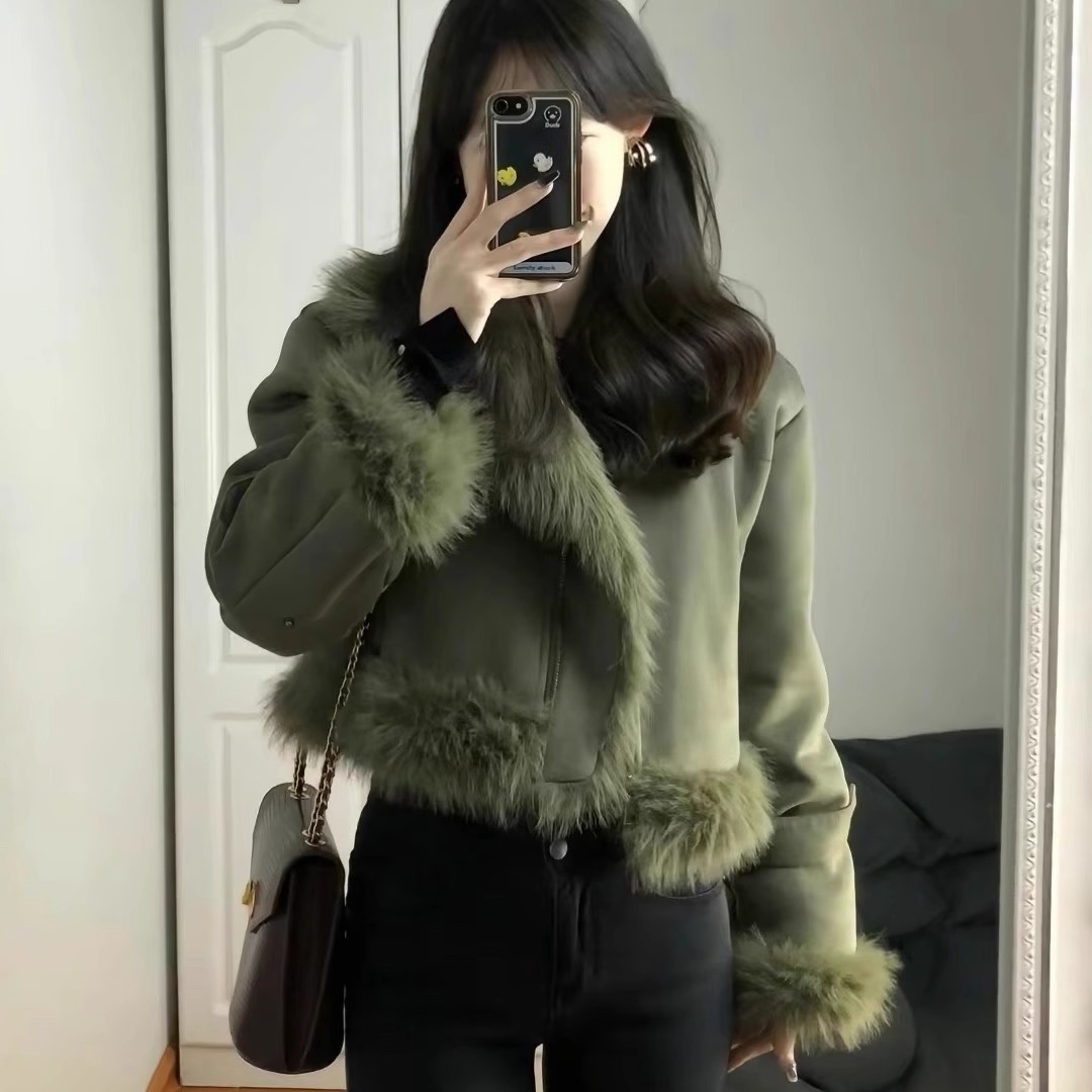 Women's suede short coat, new autumn/winter style, Chanel-inspired, high-end, loose fit, thickened motorcycle jacket.