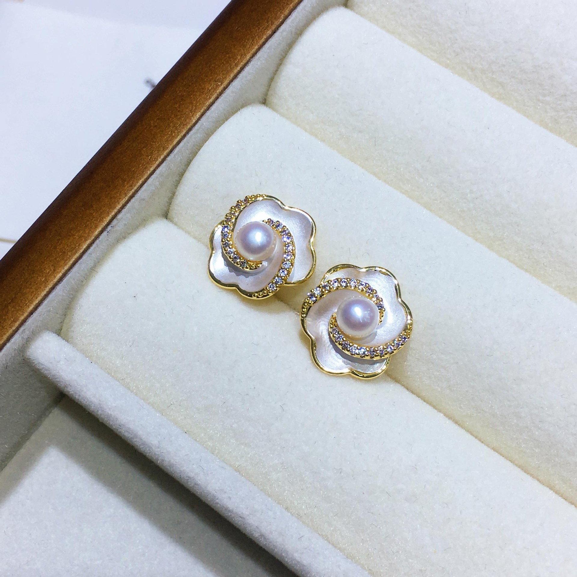 ���� ins�绨���黨Ԫ����Ȼ��ˮ�������С�����ʰٴ��������