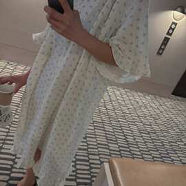 碎花V领睡裙女 夏季中袖宽松长款透气家居服睡衣女 一件代发批发