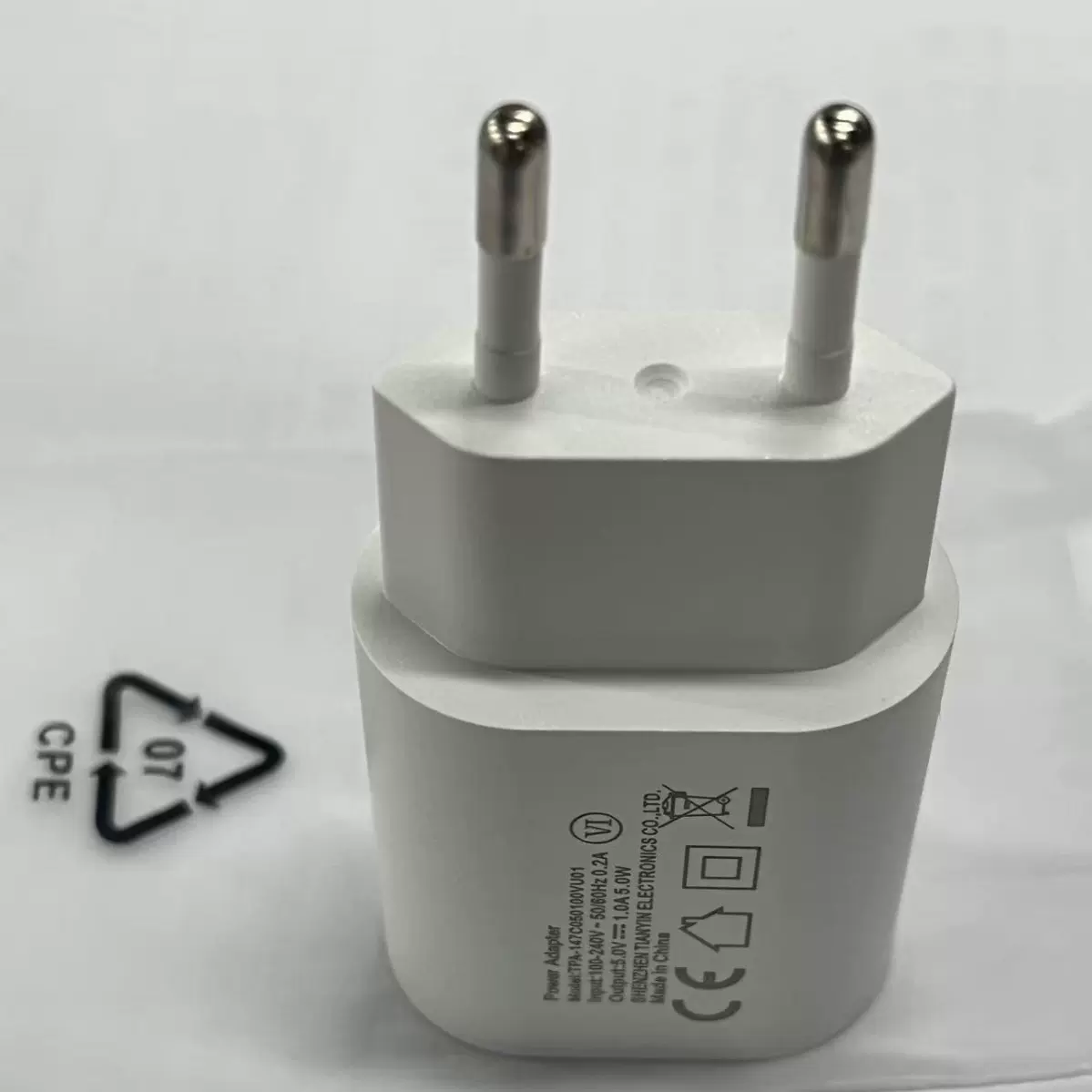 5V1A欧规充电器10W 欧标两圆插手机平板通用USB 5v1a充电头