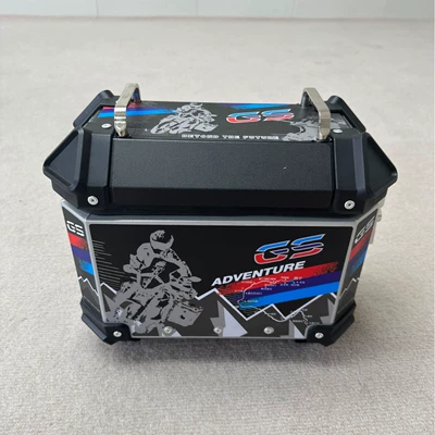 Motorcycle trunk vehicle side box, off-road