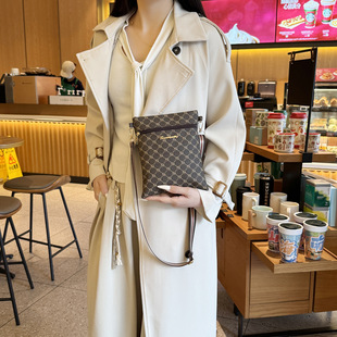 �¿�ٴ�μ�б�滨�y��ɫ����ɫ�����nϵ�OӋ��ë�ش�����б��