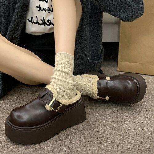 Chunky-sole height-increasing fleece-lined cotton shoes—autumn and winter new fashion all-match closed-toe Birkenstock-style cotton shoes for women, perfect for outdoor wear.