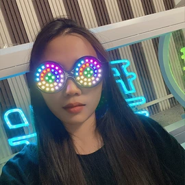 酒架;助威道具;化妆服饰道具