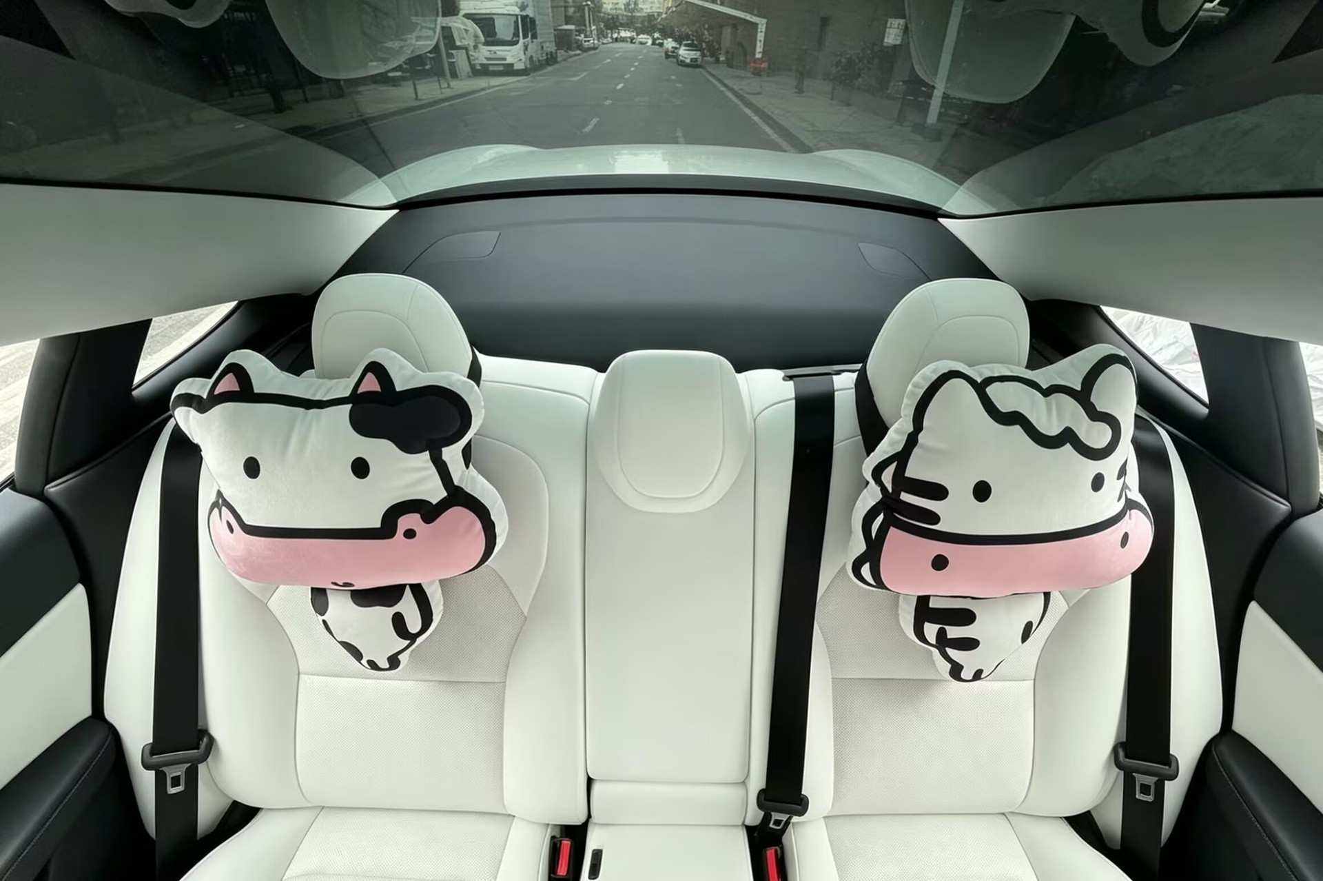 Cow and Horse Headrests, Car Headrests, Quirky and Personalized Headrests, Happy Little Cow and Horse Cartoon Headrests, Neck Pillows for Office Workers