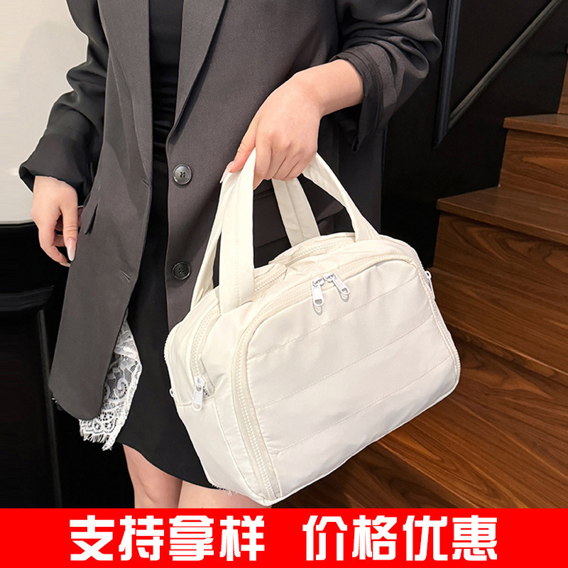 レディースバッグ シンプル化粧ポーチ 女性用 2025年新作 ポータブル 軽量 大容量 分割収納バッグ 旅行用洗面用具バッグ|undefined