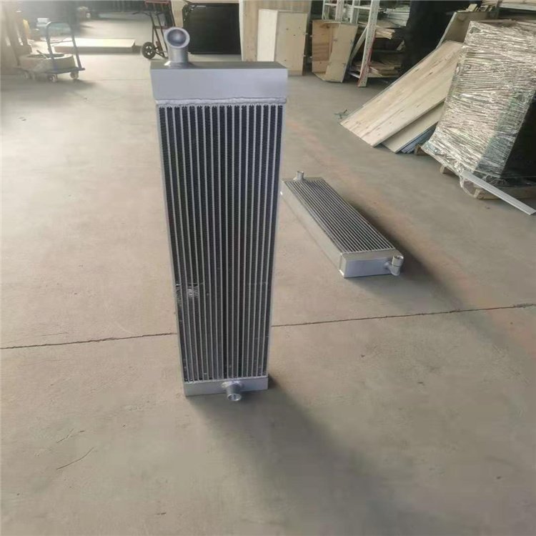 Tanque de pulverización de agua de maquinaria de la mina No.1 radiador de aceite hidráulico accesorios de cargador inyector de bomba de inyección de aceite