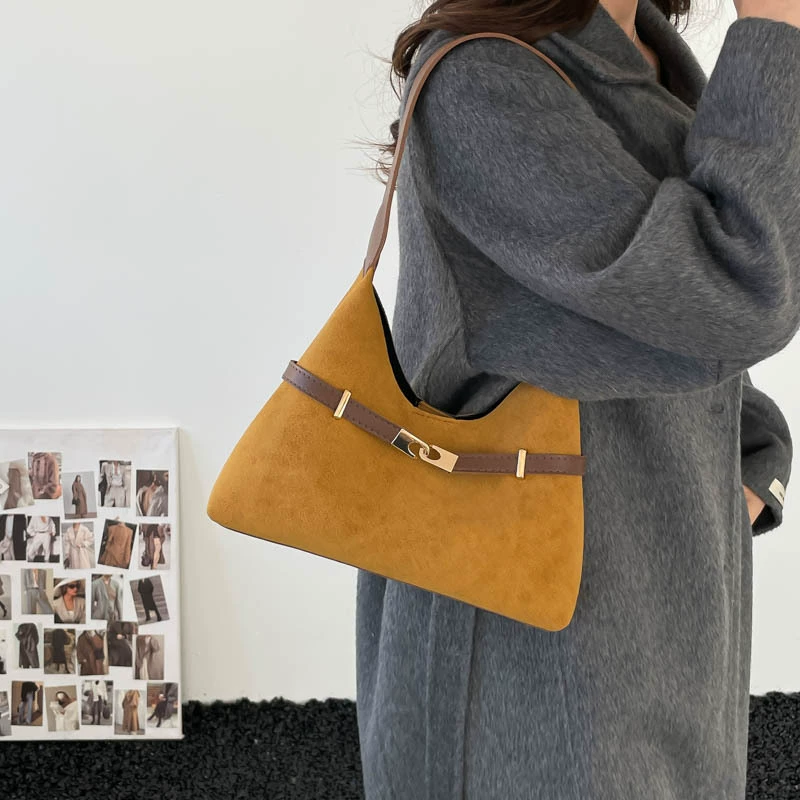 Shoulder bag, retro capacious one-shoulder bag Korean style, lightweight 0.22 kg, multiple colors