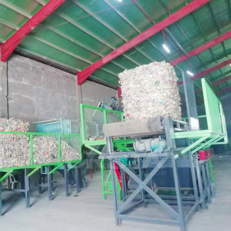 出口泰国 废旧塑料瓶pet瓶回收利用机，pet破碎清洗脱水回收机器