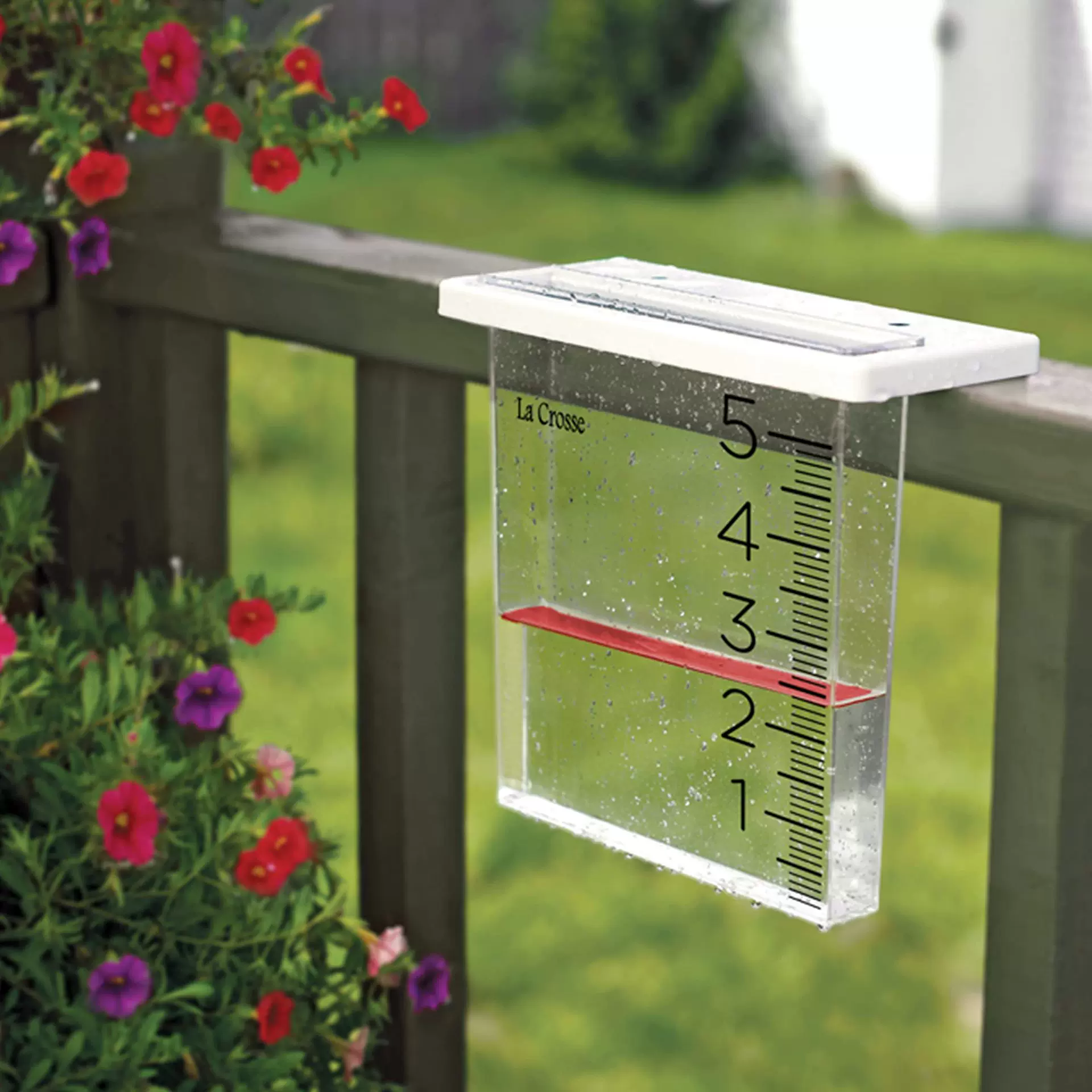 跨境2025年新品 Waterfall Rain Gauge瀑布雨量器 庭院雨量器塑料