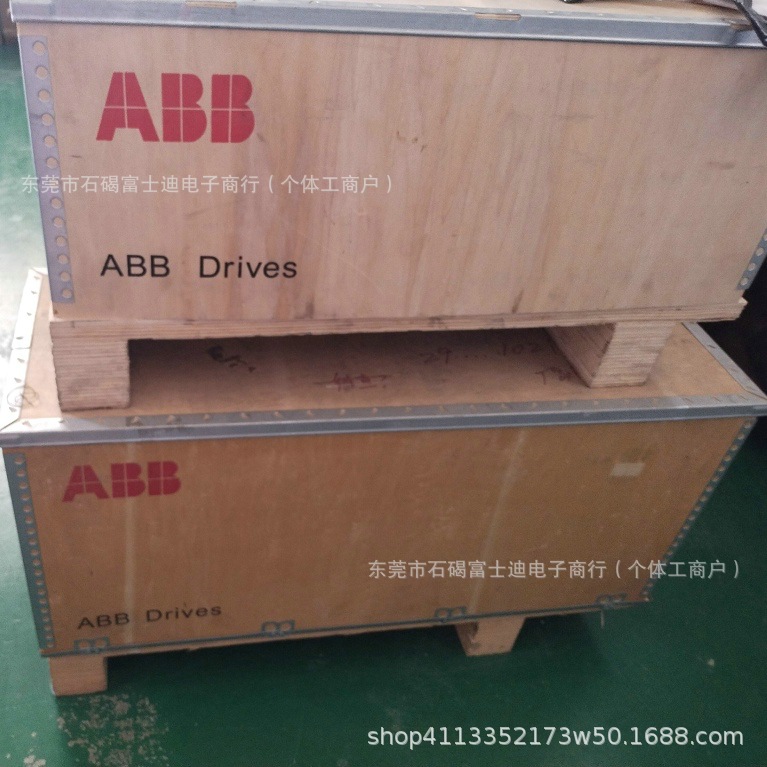 ACS550-01-180A-4  ABB变频器 全新包装 现货