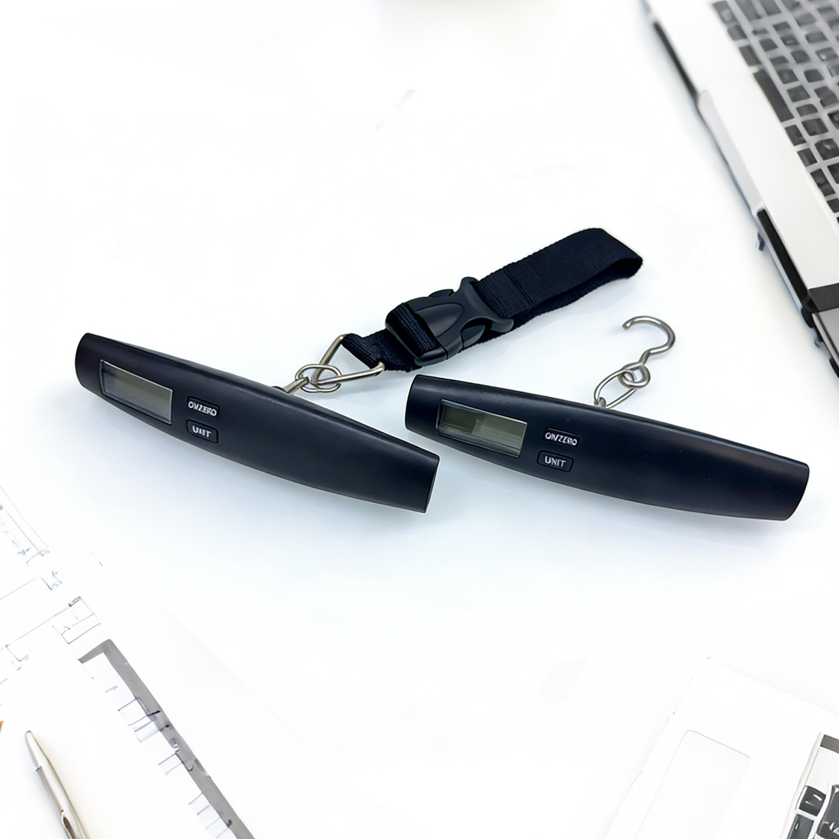 旅行行李秤50kg便携式电子称跨境批发手提秤家用称重小型吊钩秤