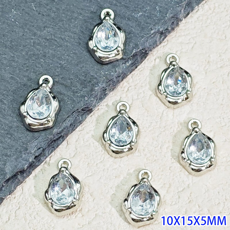 Exquisitos accesorios de joyería colgante de diamante de alta protección ultravioleta al por mayor collar DIY artesanal colgante de materiales de ropa de pulsera