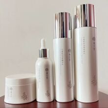 �p�ػ��ۻ��������o�wƷ�׺��bˬ�wˮ���A��Һ ��˪������ϴ����