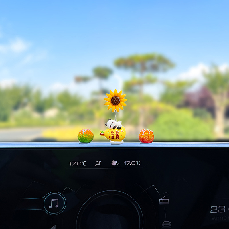 一気に優勝祝福パンダひまわり車の装飾品電気自動車のインテリアアクセサリーオフィスワークステーション減圧装飾|undefined