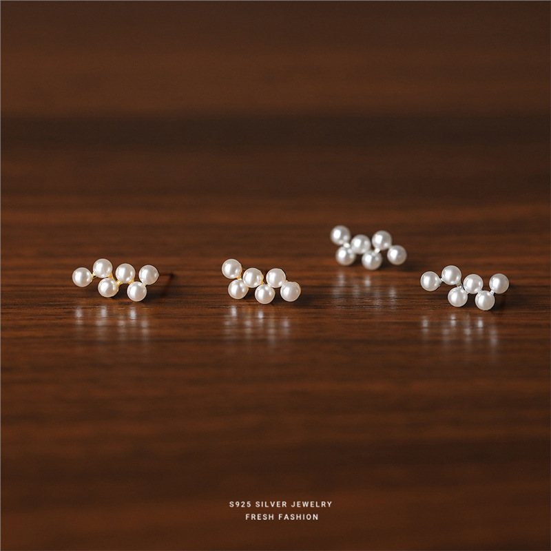 S Pure Silver Grape Pearl for Women's East Gate Elegance Instagram Style Simple and Versatile Girl Feeling Earrings_voghion.com