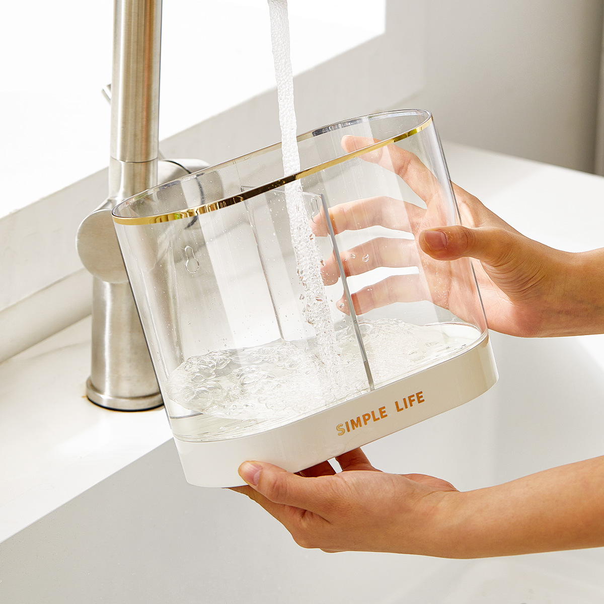 Jaula de palillos de cocina doméstica estante de almacenamiento colgado en la pared marco de almacenamiento de drenaje multifuncional para cubiertos a prueba de moho almacenar palillos tubo