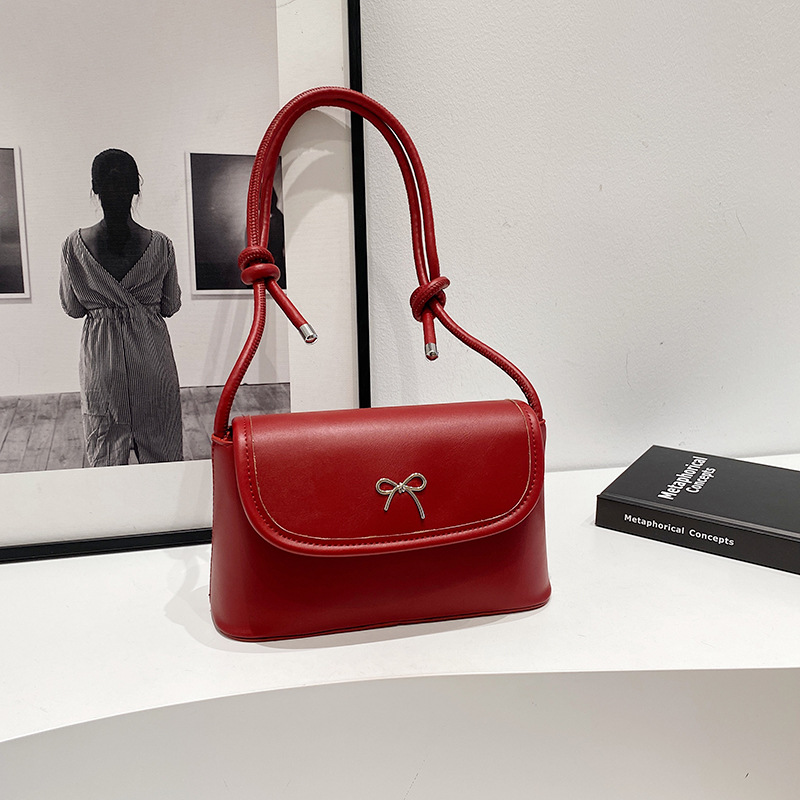 thumbnail image 1 of Bolso pequeño de alta gama para mujer, nueva colección de otoño 2025, popular, versátil, bandolera, moda minimalista, bolso pequeño de hombro o axila., 1 of 8