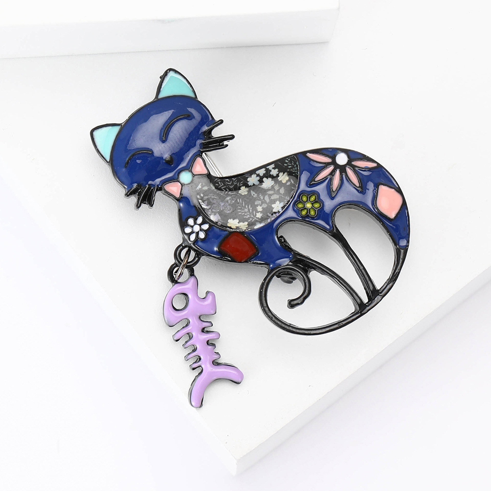 New Cartoon Alloy Enamel Fishbone Cat Brooch Creative All-match Men's and Women's Suit Sweater Corsage Jewelry Pin