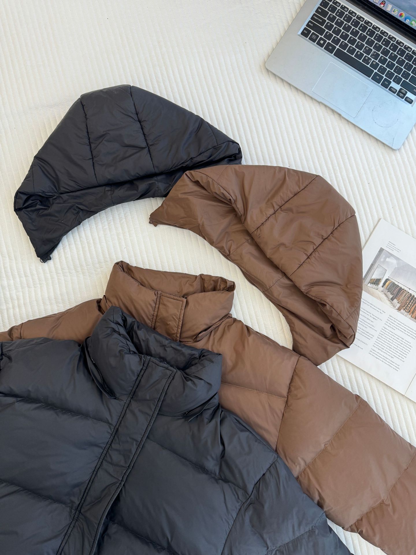 2024 nuevo chaqueta de plumón para mujeres gruesa corta chaqueta de pan pequeño chaqueta de invierno de color sólido