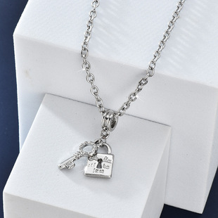 �S��ֱ���n���|���T�i����ŮС�����s�߼��ٴ�ot�ۈAȦ�i���Ů