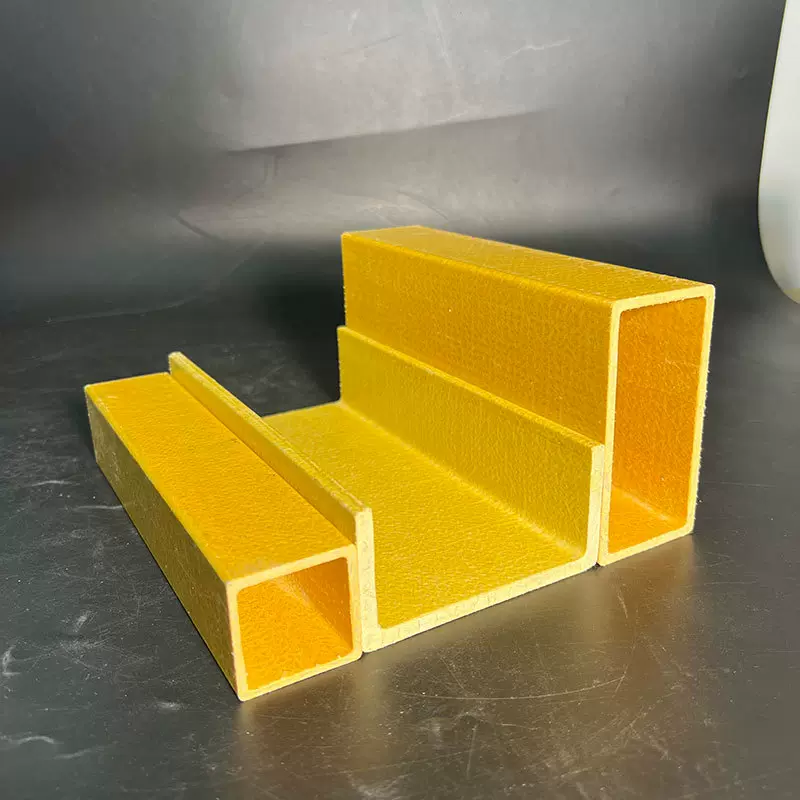 玻璃钢拉挤型材方圆管防腐檩条角钢工字钢日子管槽钢异形矩形管