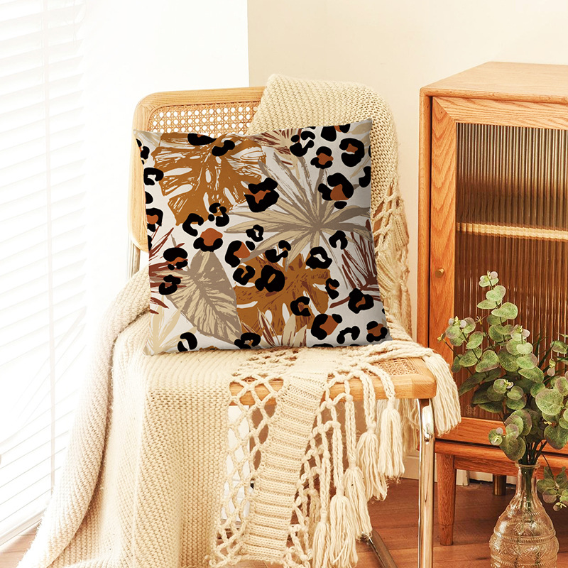 Cross-border super soft short plush plant turtle back leaf printing pillow waist pillowcase gift printing sofa cushion cover_voghion.com