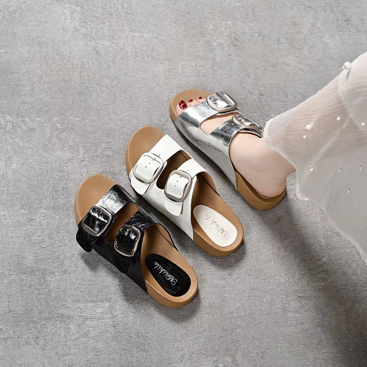 Dép sandal nữ da thật kiểu Birkenstock hở mũi đế bệt — đen chi tiết 1