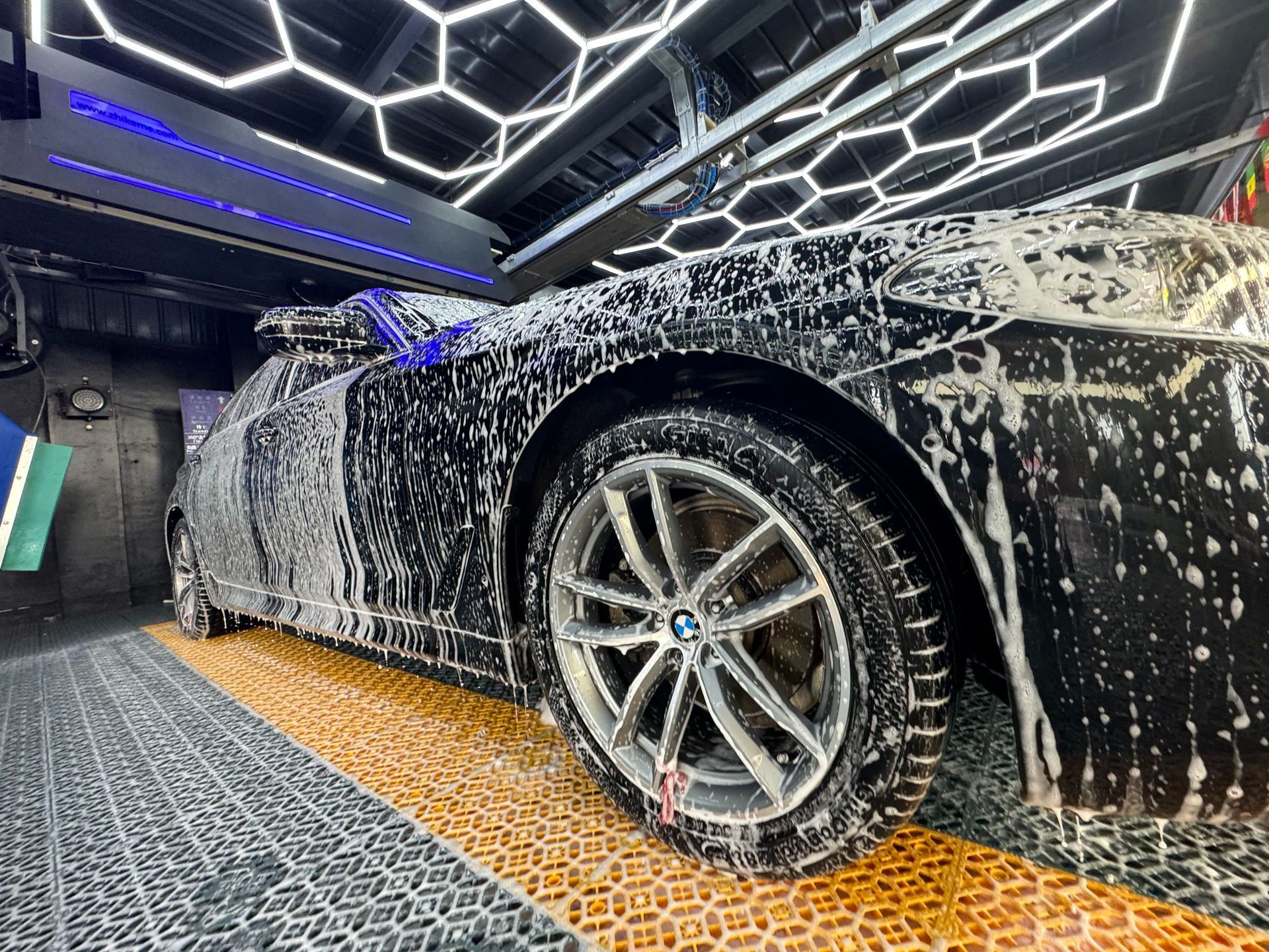 Fully Automatic Contactless Car Washing Machine Computer Car Wash Room Car Washing Equipment Quality Commercial Intelligent Cleaning Machine Equipment