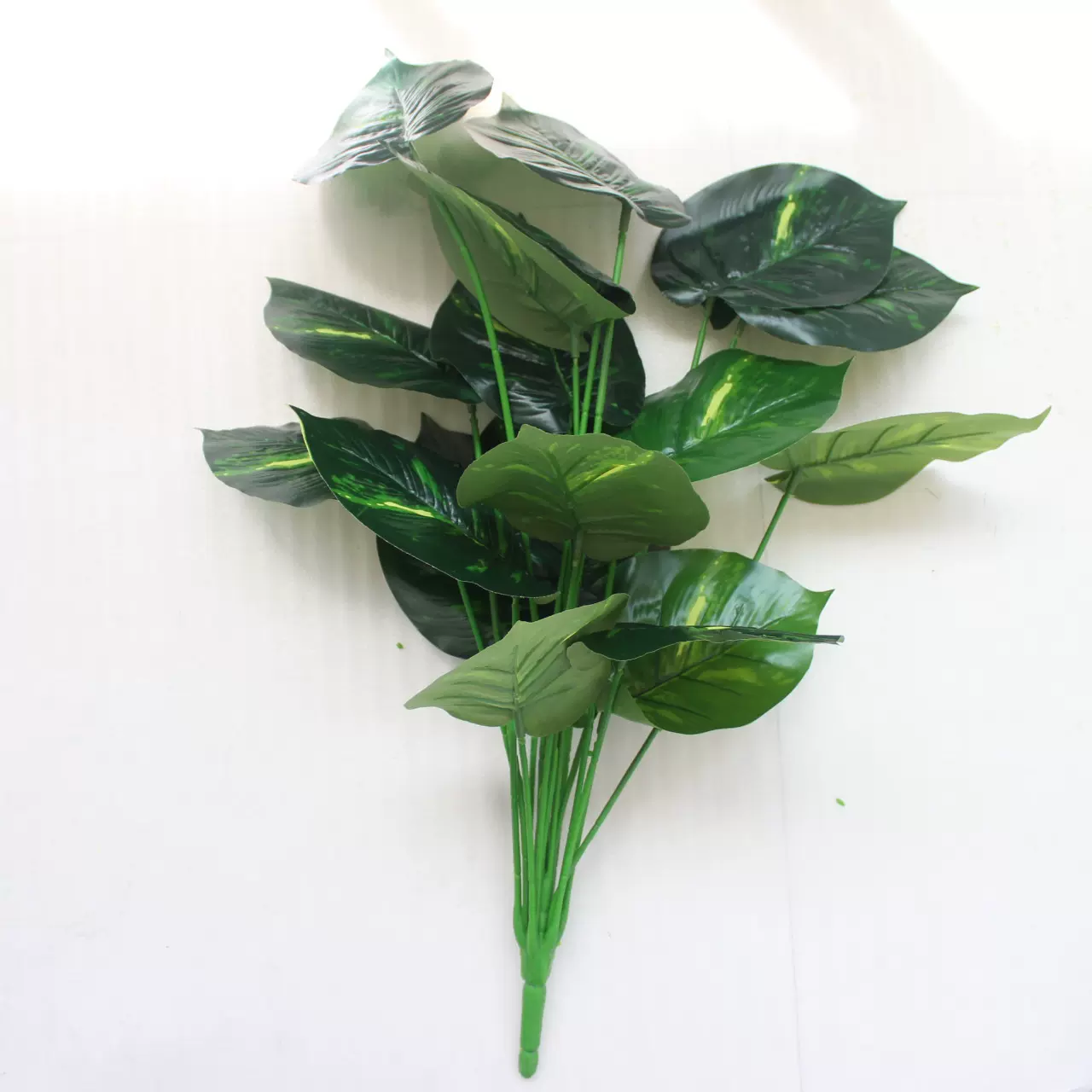 仿真冬青芋头红章圣诞花假植物 18片叶子绢花仿真花装饰 小树盆栽