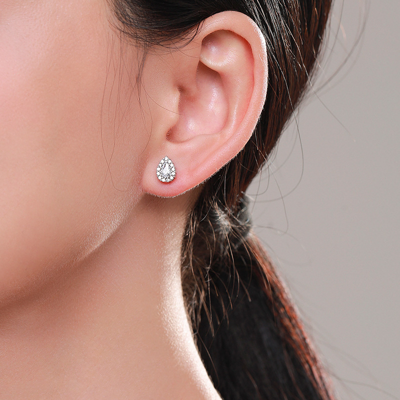 Women's Fashion Personality Silver Water Drop Ear Studs