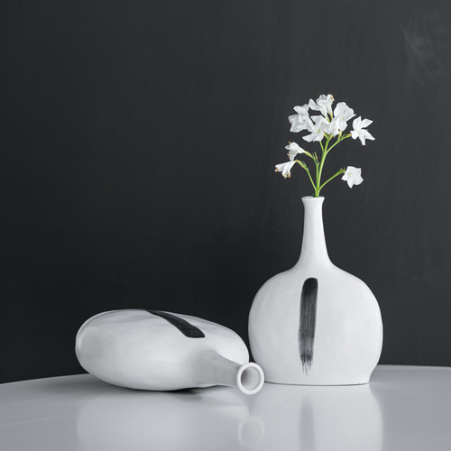 Mordeson Ceramic Vase, Minimalist Modern Flower Pot, Wholesale Supply for Export, Fashionable Soft Decoration, Home Decor Item