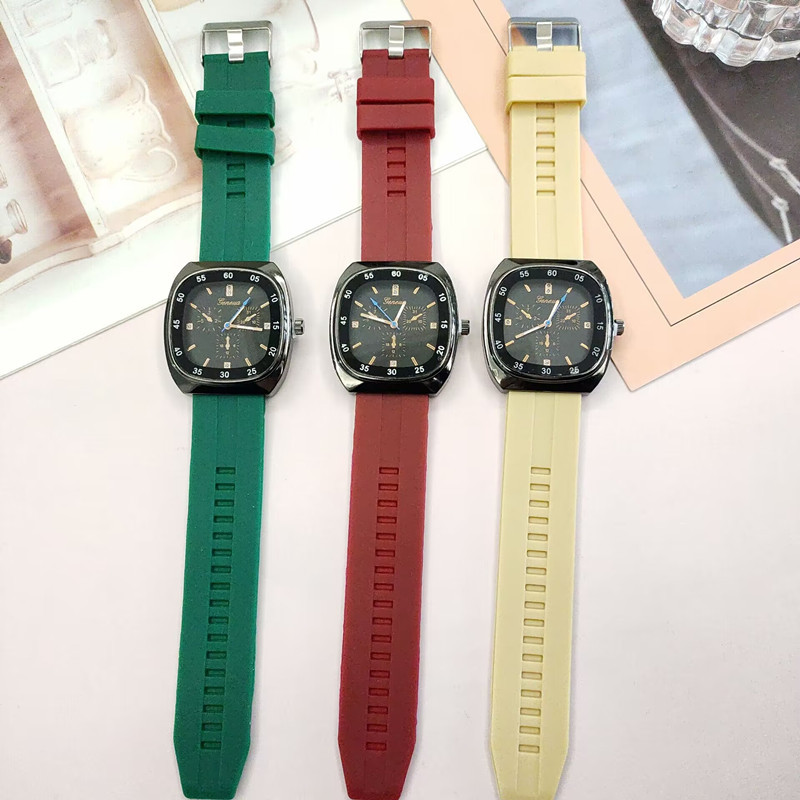 trend fashionable square silicone quartz watch for men and women