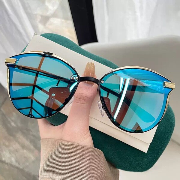 Fashionable trend universal sunglasses for men and women