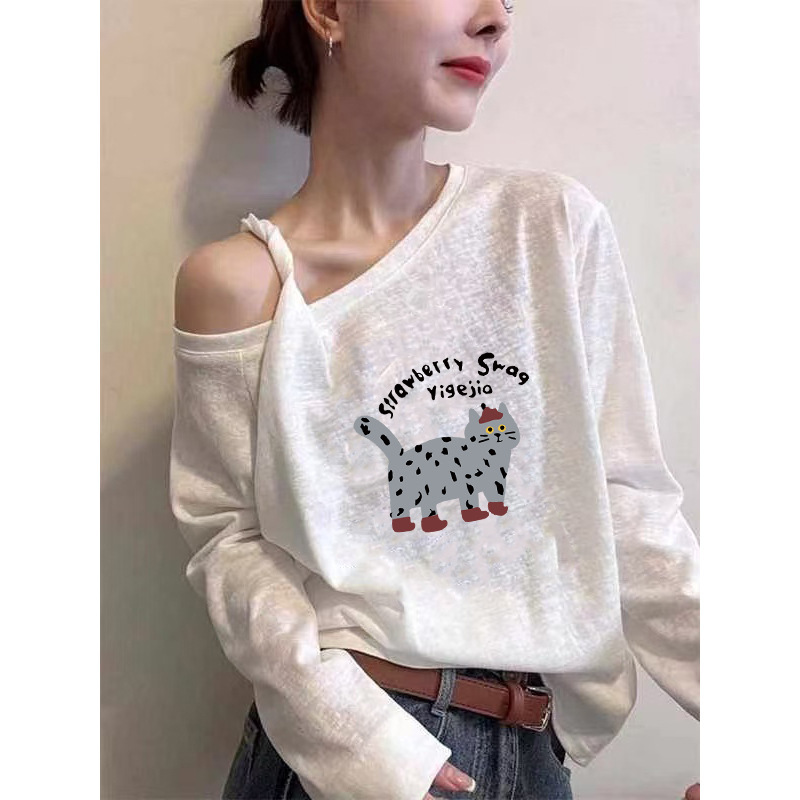 2025 New Autum Korean Style Versatile Small Stylish Oblique Collar Long-Sleeved T-Shirt Women's Printed Slim and Beautiful Top 2025 New Autum Korean Style Versatile Small Stylish Oblique Collar Long-Sleeved T-Shirt Women's Printed Slim and Beautiful Top