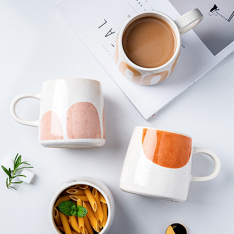 Taza de cerámica al por mayor, juego de tazas Tianxin con cuchara, taza creativa con tapa de cerámica, taza de regalo