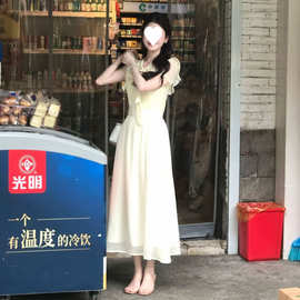 LiLi李李家白雾情书韩系温柔风系带荷叶边收腰连衣裙