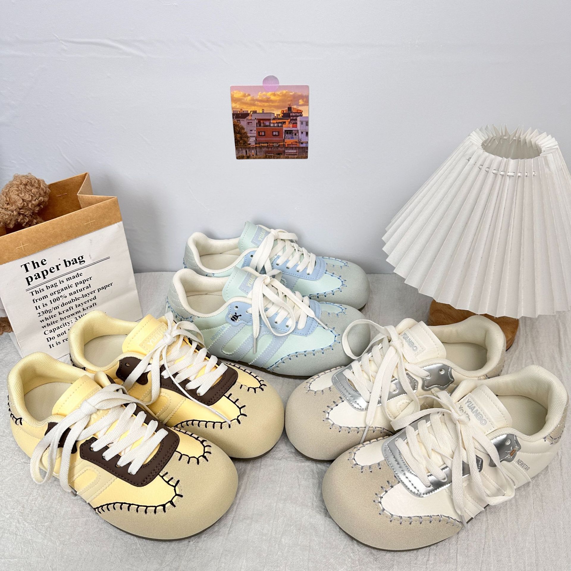 Yuanbo ins versión coreana de los nuevos zapatos blancos de entrenamiento alemán retro ligero para mujer 2025 estudiantes de primavera zapatos casuales planos en nombre del cabello image 1