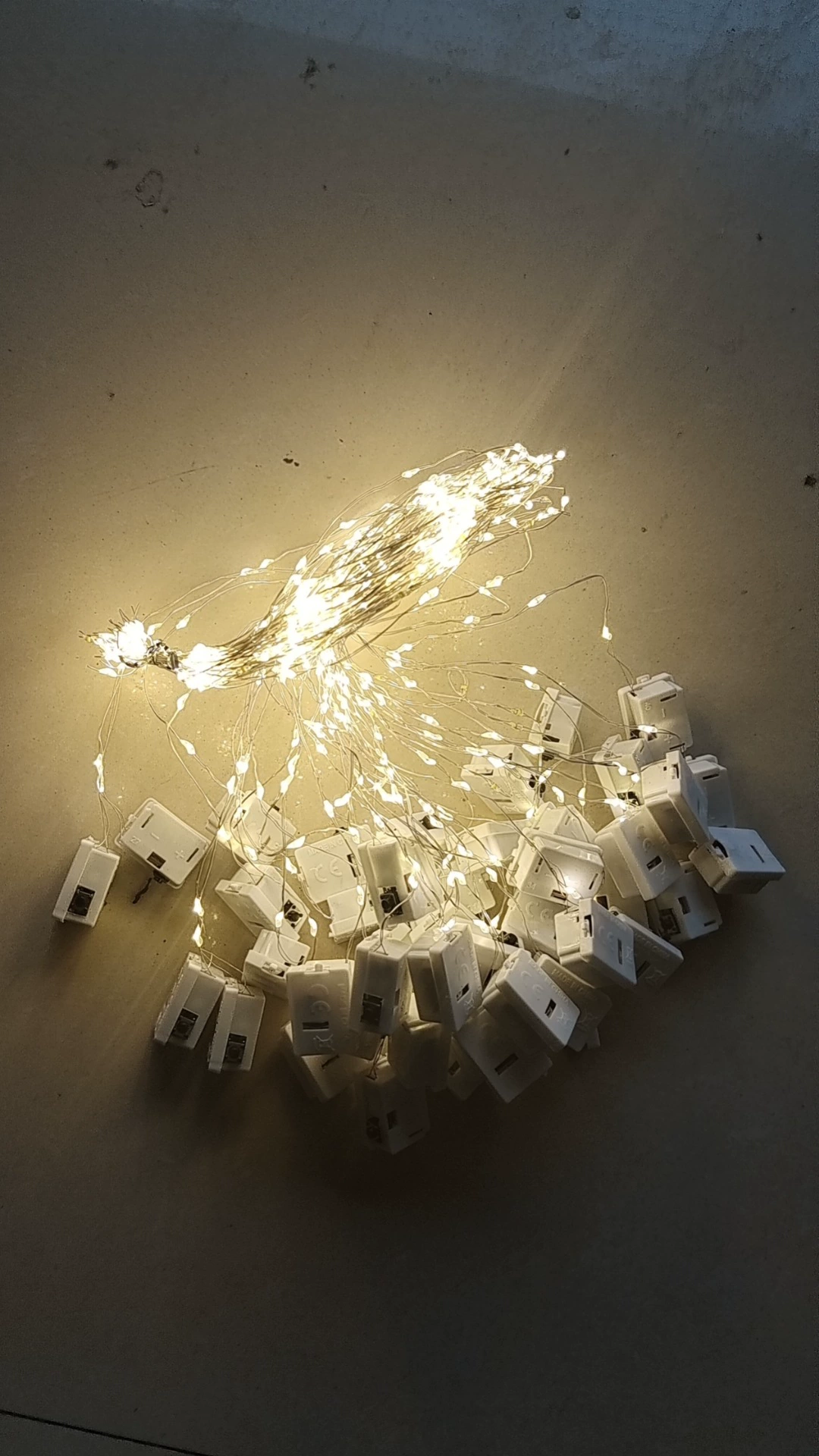 LED copper wire string lights, battery-powered (LR44/2032), waterproof, multi-length & color modes