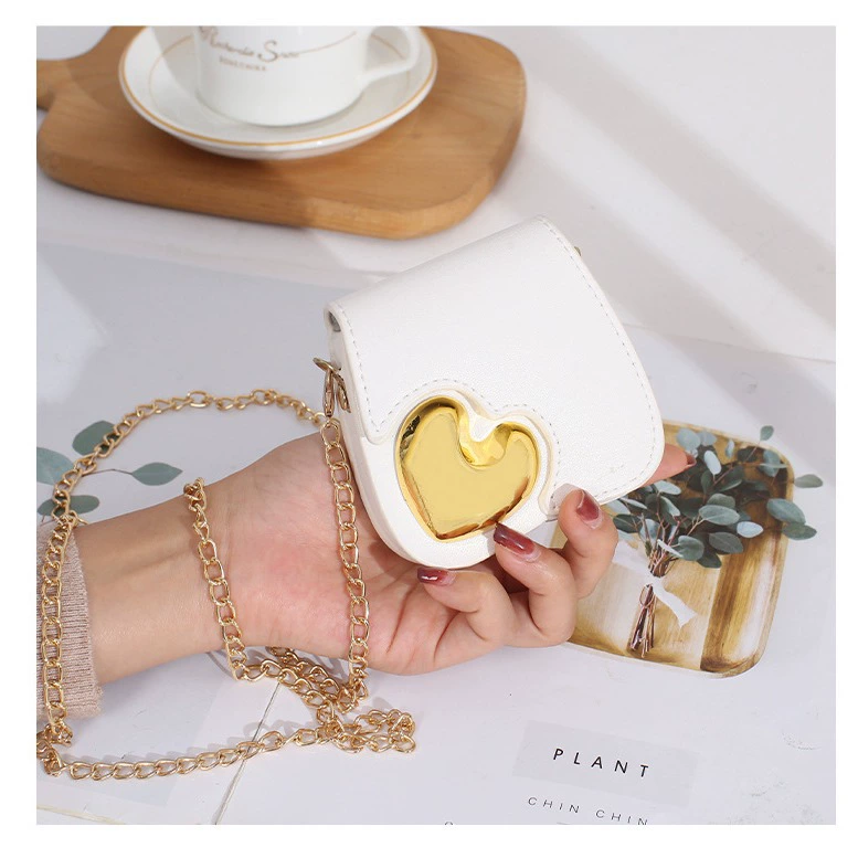 Новый дизайн ощущает мини-скошенные сумки высокого уровня нишевые кошельки украшение легкий экстравагантный красный конверт для женщин