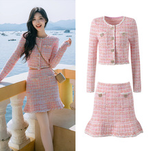 法式名媛小香风圆领单排扣短款长袖上衣半裙粉色甜美减龄两件套