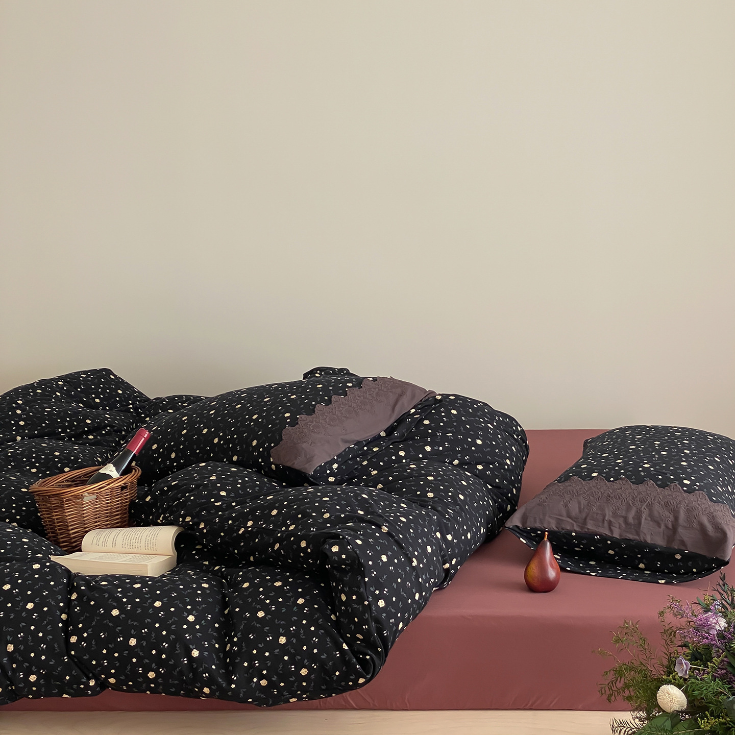 French Vintage Floral Bedding Set 100 Percent Cotton Four Piece_voghion.com