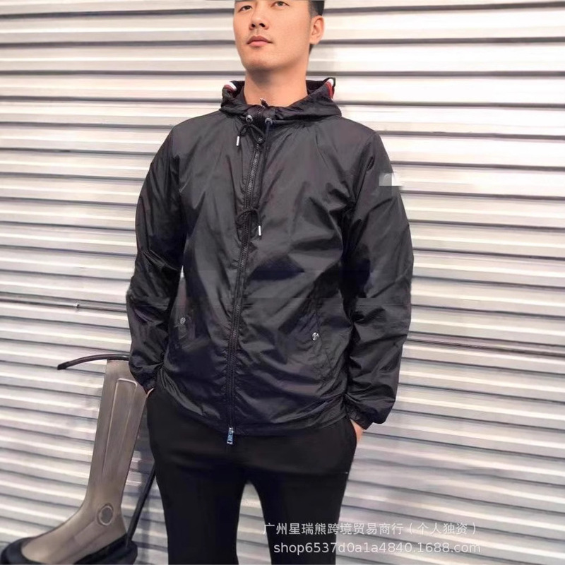 Correct version of Mengjia summer couples thin hooded sunscreen men's and women's breathable leisure sports trench coat loose coat