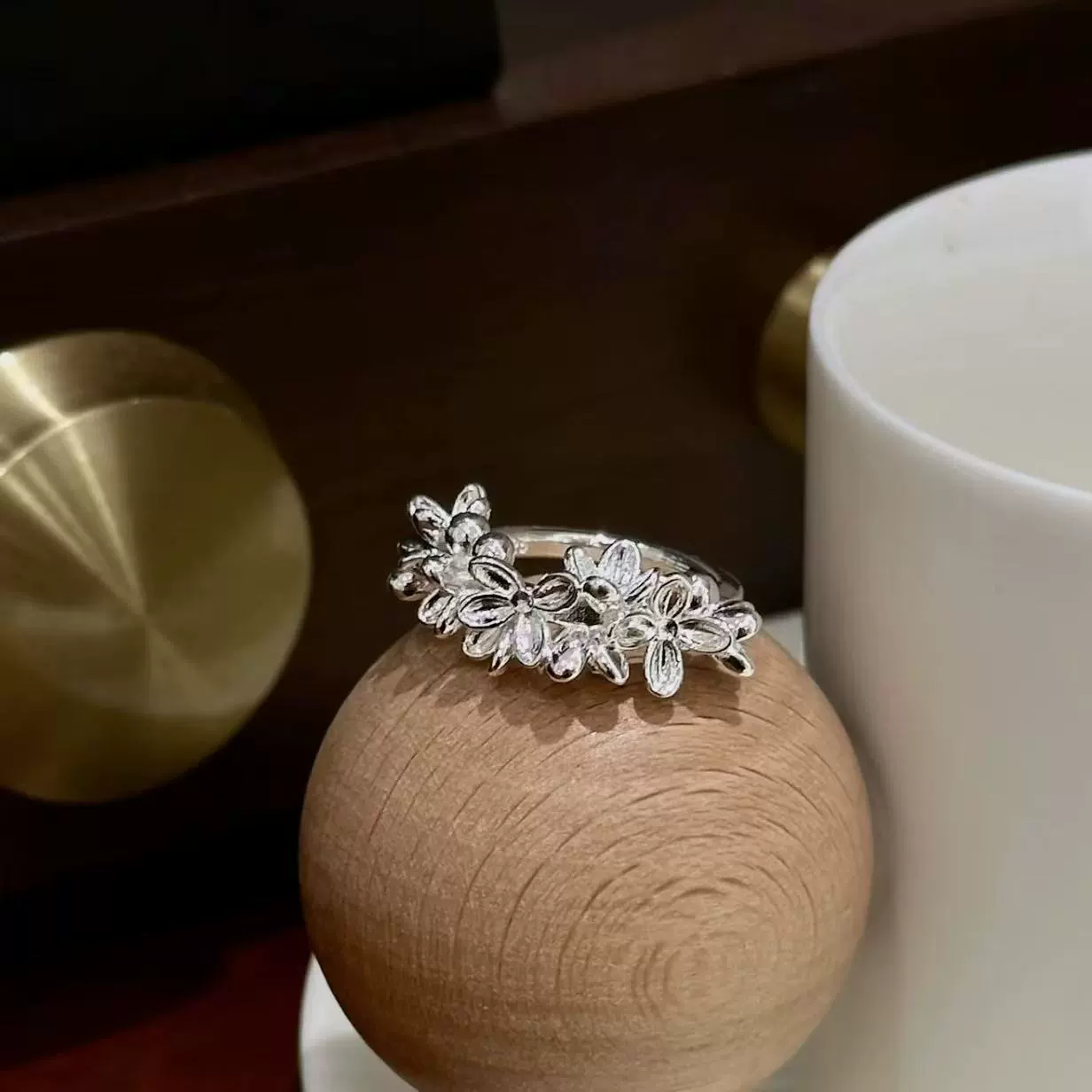 Серебряное кольцо 925 пробы, матовая отделка, стиль легкой роскоши, середний палец, не тускнеет