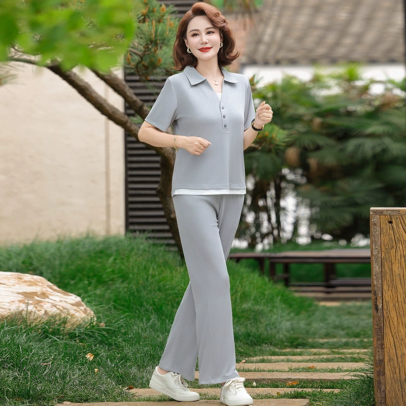 Новый летний повседневный спортивный костюм для мамы, топы из двух частей с короткими рукавами для среднего и пожилого возраста, модный и универсальный комплект из двух частей.